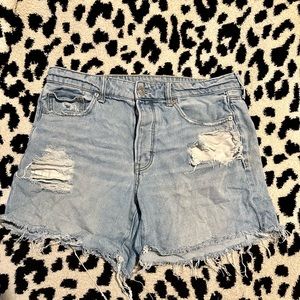 American eagle tomgirl midi shorts